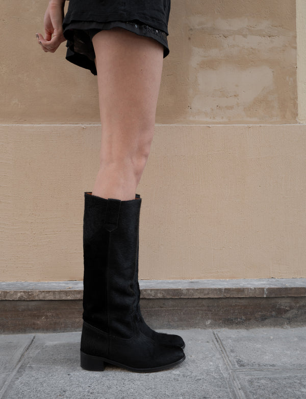 Dico Copenhagen Ann Gaucho Boot In Black Cow Fur