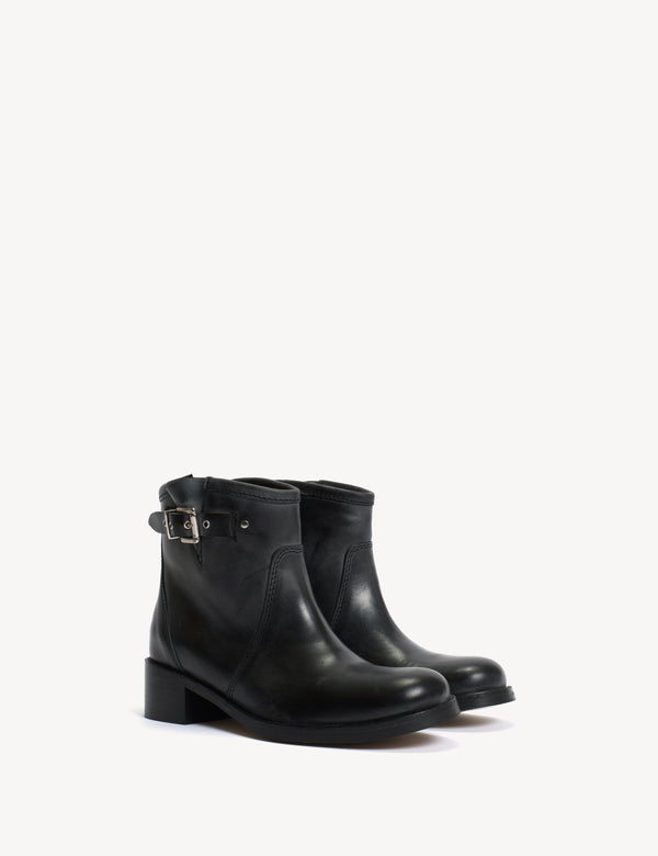 Dico Copenhagen Hunter Buckle Gaucho Boot In Black Escovado Leather