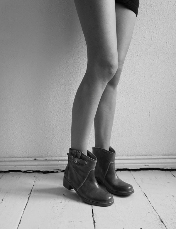 Dico Copenhagen Hunter Buckle Gaucho Boot In Black Escovado Leather