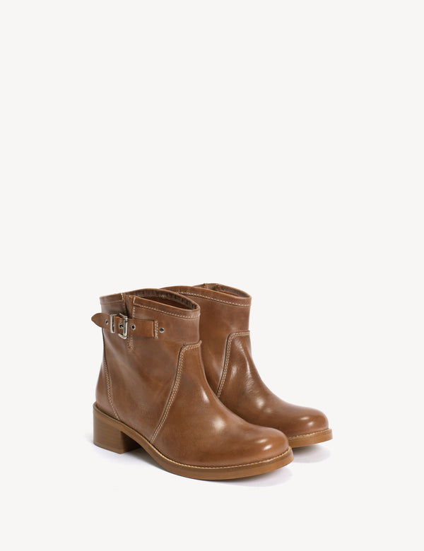 Dico Copenhagen Hunter Buckle Gaucho Boot In Dark Tan Escovado Leather
