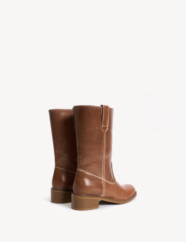 Dico Copenhagen Julia Gaucho Boot In Cognac Escovado Leather