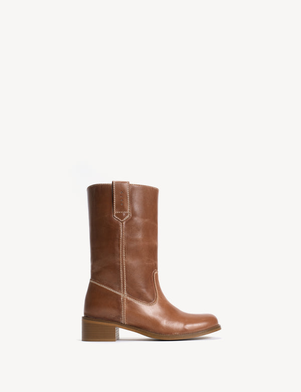 dico copenhagen Julia Gaucho Boot In Cognac Escovado Leather