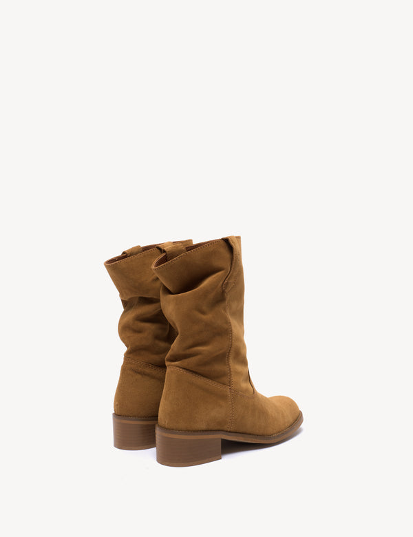Dico Copenhagen Julia Gaucho Boot In Dark Tan Calf Suede