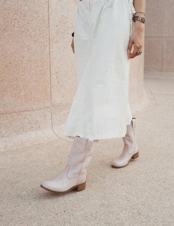 Dico Copenhagen Julia Gaucho Boot In Pink Escovado Leather
