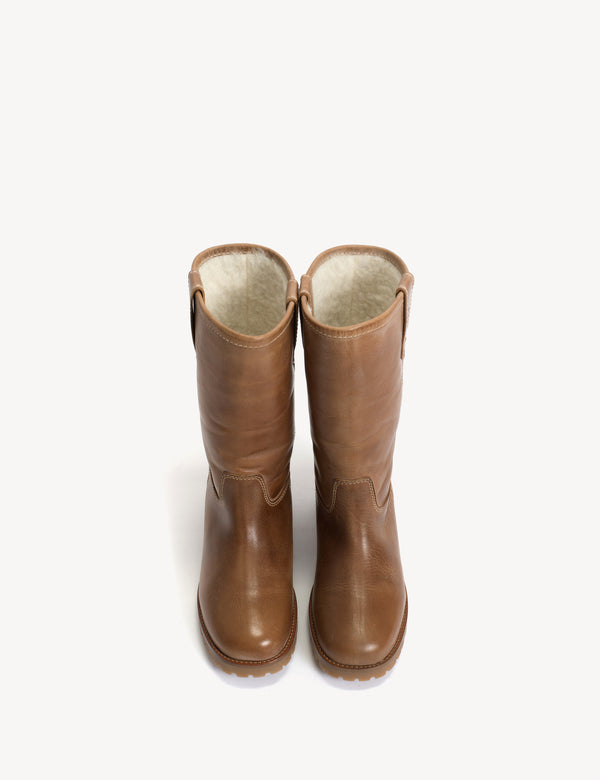 Dico Copenhagen Kimmi Boot In Dark Tan Escovado Leather