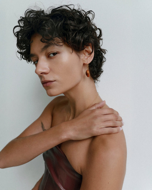 Dinosaur Designs Earth Wire Earrings Cream