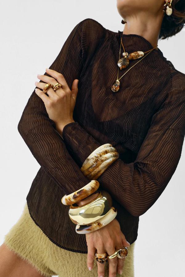 Dinosaur Designs Medium River Rock Pendant Cream