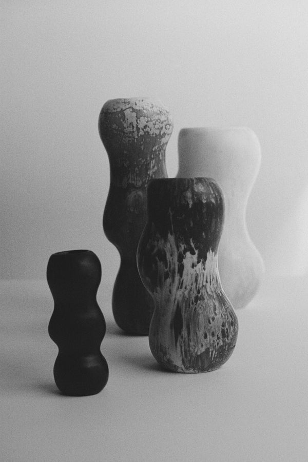 Dinosaur Designs Medium Valley Vase Cream