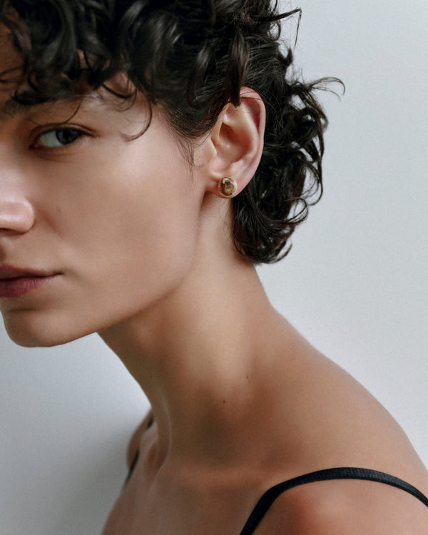 Dinosaur Designs Small Ball Stud Earrings Cream