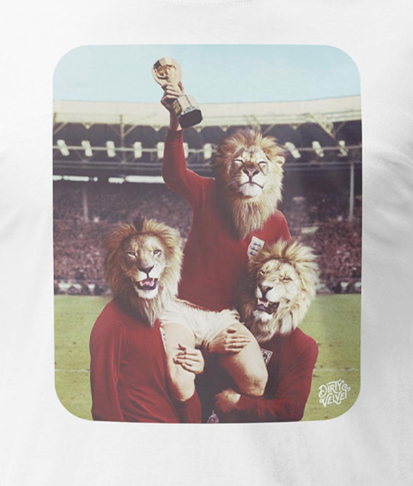 Dirty Velvet Three Lions