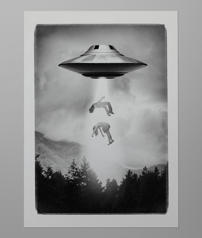 dirty velvet UFO Art Print
