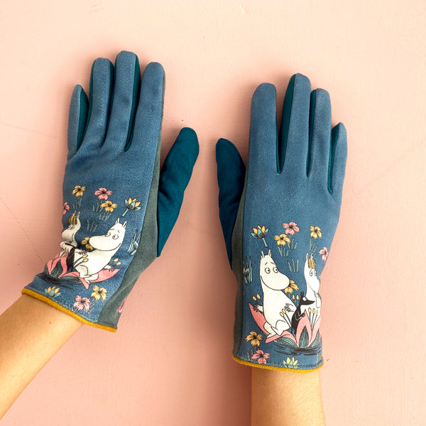 Disaster Designs Moomin Lotus Gloves