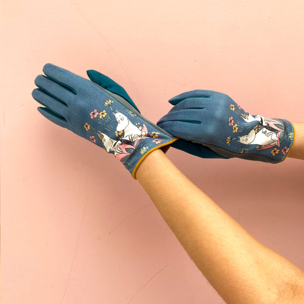 disaster designs Moomin Lotus Gloves