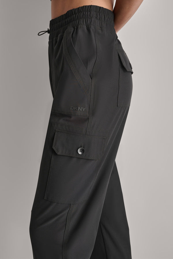 Dkny CROPPED HIGH-RISE CARGO JOGGER Black