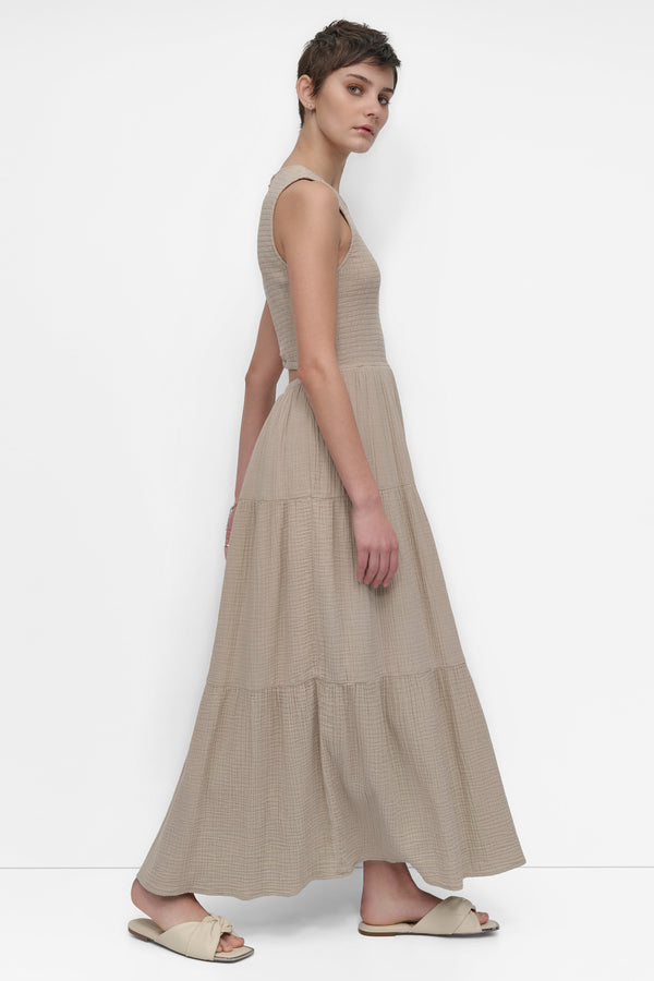 Dkny GAUZE TIERED SMOCKED DRESS PEBBLE