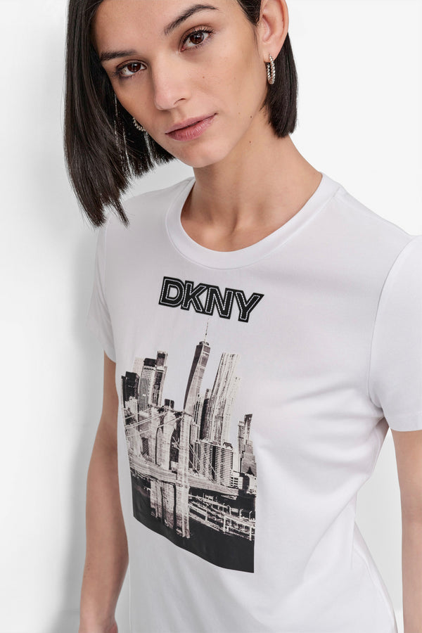Dkny SHORT SLEEVE NYC SKYLINE LOGO TEE White