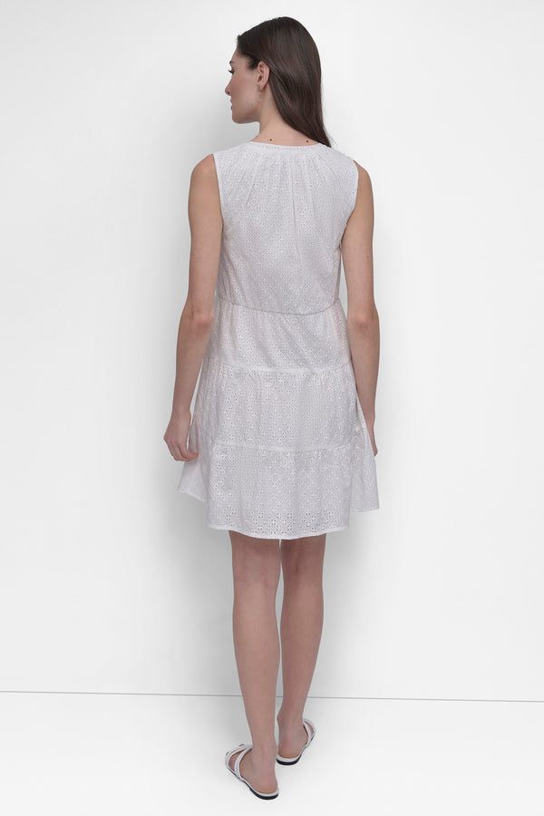 Dkny SLEEVELESS EYELET TIERED DRESS CLOVER WHITE