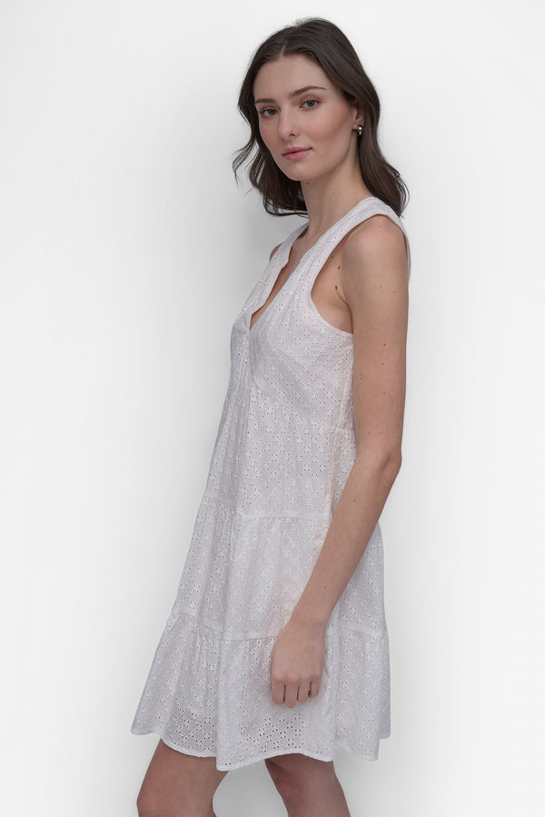 Dkny SLEEVELESS EYELET TIERED DRESS CLOVER WHITE