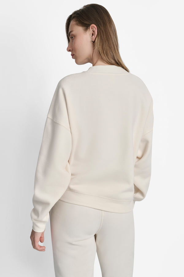 Dkny HD SILICONE LOGO CREW NECK PULLOVER WITH V INSET EGGNOG