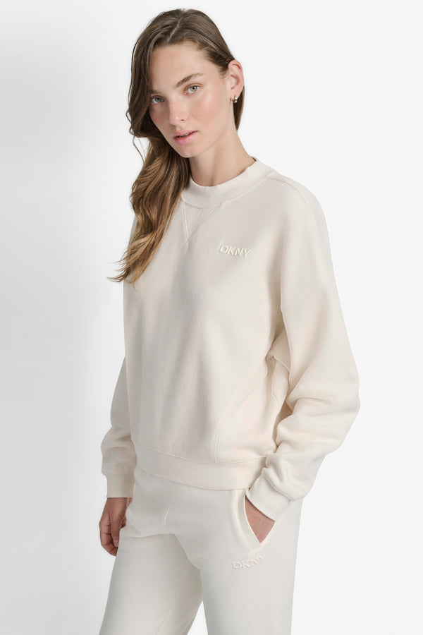 Dkny HD SILICONE LOGO CREW NECK PULLOVER WITH V INSET EGGNOG