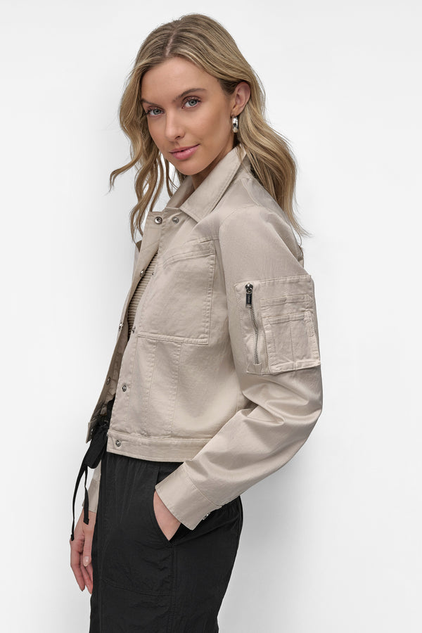 Dkny LONG SLEEVE CROPPED SATEEN JACKET LIGHT CITY KHAKI
