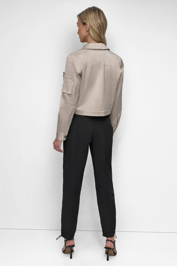 Dkny LONG SLEEVE CROPPED SATEEN JACKET LIGHT CITY KHAKI