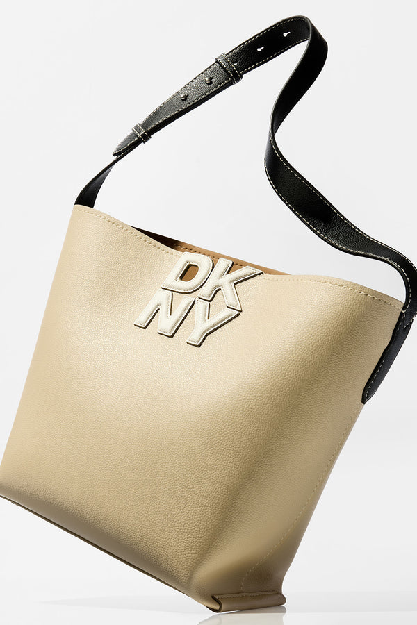 Dkny NICOLE LOGO EMBELLISHED BUCKET BAG Light Taupe