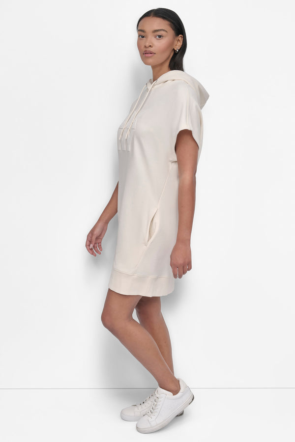 Dkny STACKED PLUSH VELVET LOGO HOODED SNEAKER DRESS EGGNOG