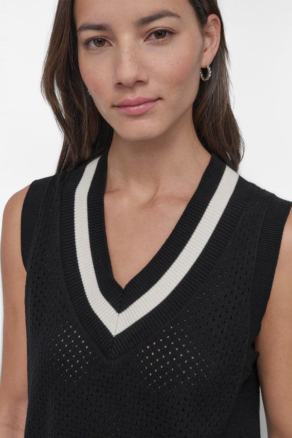Dkny STRIPED MESH POINTELLE SWEATER VEST BLACK/IVORY