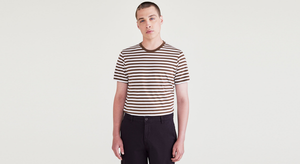 dockers Crewneck Tee Slim Fit Brown