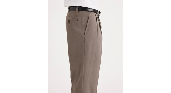 Dockers Easy Khakis Pleated Classic Fit Brown