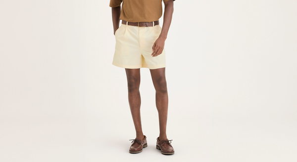 Dockers Eighty-Six Pleated Short Khaki