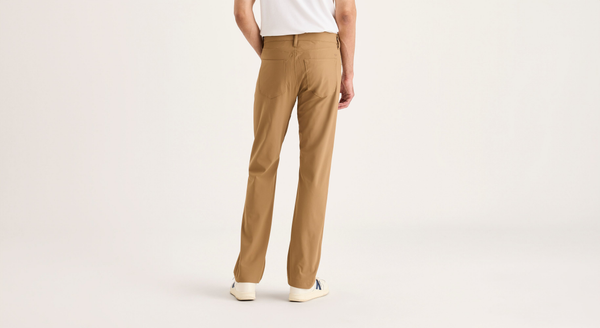 Dockers Go Airweave 5-Pocket Straight Fit Brown