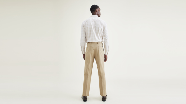 Dockers Signature Go Khakis Straight Fit Khaki