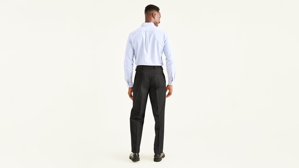 Dockers Signature Khakis Classic Fit Black
