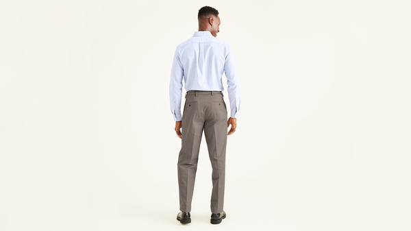 Dockers Signature Khakis Classic Fit Brown