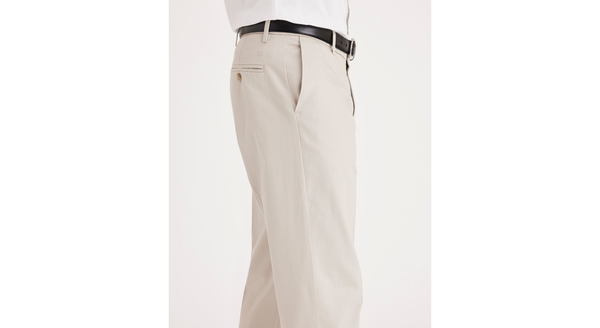 Dockers Signature Khakis Classic Fit Tan