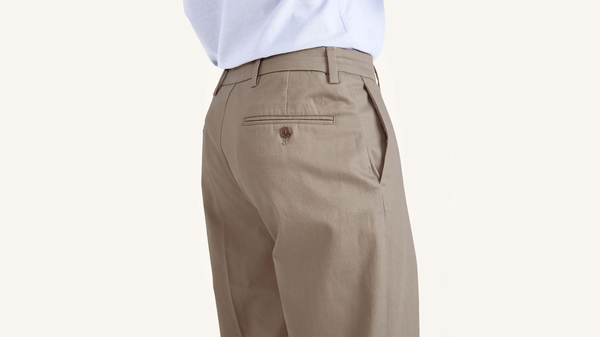 Dockers Signature Khakis Classic Fit Tan