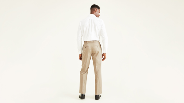 Dockers Signature Khakis Pleated Classic Fit Tan
