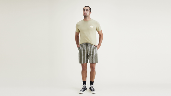 dockers Ultimate Pull On 8.5" Short Green