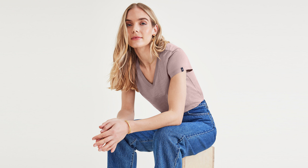 Dockers V-Neck Tee Shirt Slim Fit Purple Dove