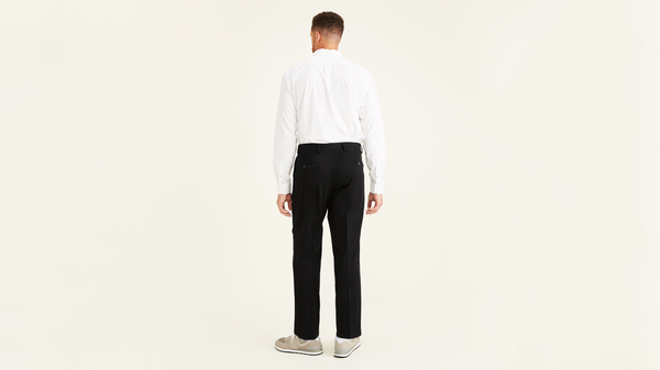 Dockers Easy Khakis Pleated Classic Fit (Big And Tall) Black