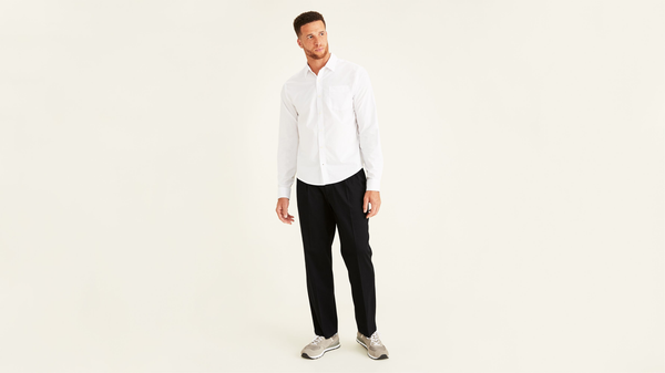 dockers Easy Khakis Pleated Classic Fit (Big and Tall) Black