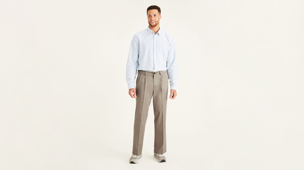 dockers Easy Khakis Pleated Classic Fit (Big and Tall) Grey
