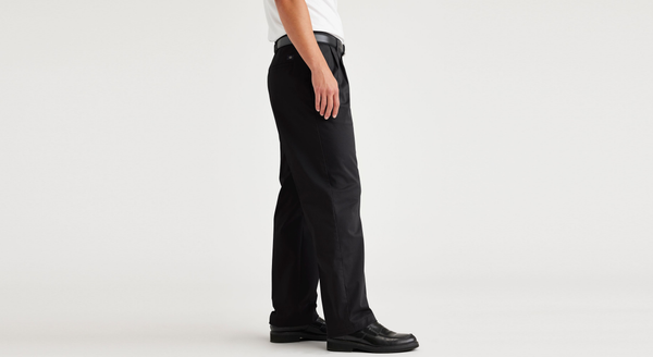 Dockers Essential Chinos Pleated Classic Fit Beautiful Black