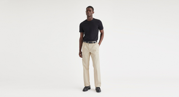 dockers Essential Chinos Pleated Classic Fit Sahara Khaki
