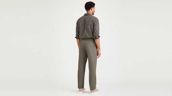 Dockers Signature Iron Free Khakis Pleated Classic Fit With Stain Defender® (Big And Tall) Brown