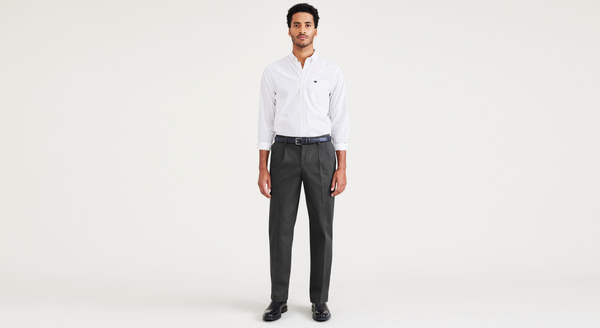 dockers Signature Iron Free Khakis Pleated Classic Fit with Stain Defender® (Big and Tall) Grey