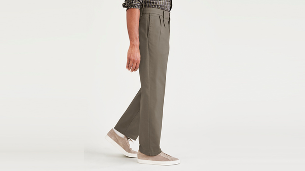 Dockers Signature Iron Free Khakis Pleated Classic Fit With Stain Defender® (Big And Tall) Brown