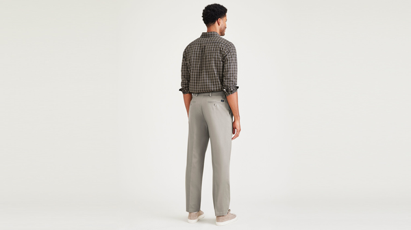 Dockers Signature Iron Free Khakis Pleated Classic Fit With Stain Defender® (Big And Tall) Khaki